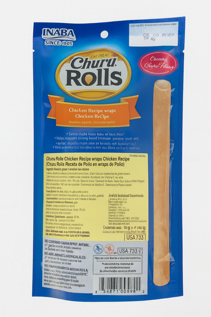 Parte posterior del sobre de Churu Rolls Receta de Pollo, donde se detallan los ingredientes naturales, la información nutricional garantizada y las instrucciones para premiar a tu gato con este snack saludable.