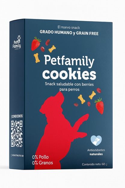 Empaque frontal de las PetFamily Cookies, un snack saludable para perros con sabor a vacuno. La caja es de color azul con la silueta de un perro en rojo e ilustraciones de fresas y huesos, destacando que es un producto "Grain Free" y de grado humano.