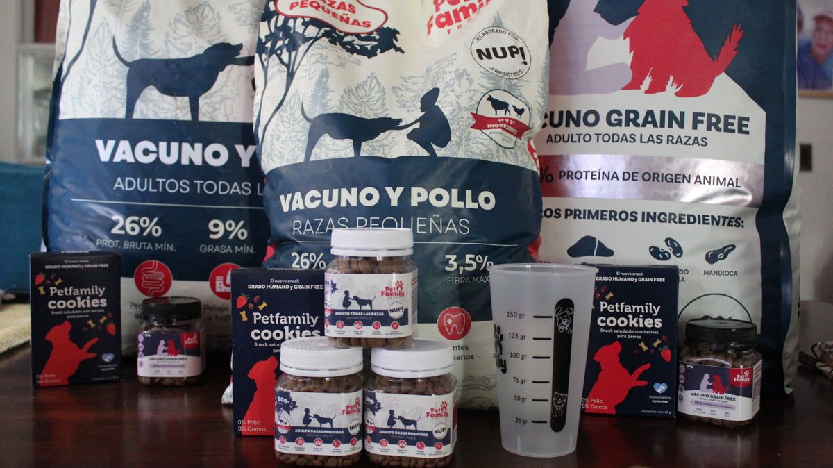 Alimentos y snacks PetFamily para perros