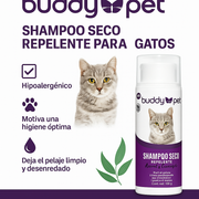Infografía del Shampoo en Seco Repelente para Gatos Buddy Pet que destaca sus tres ventajas principales: es un producto hipoalergénico, motiva una higiene óptima y deja el pelaje de la mascota limpio y desenredado. Incluye una ilustración de hojas de eucalipto.