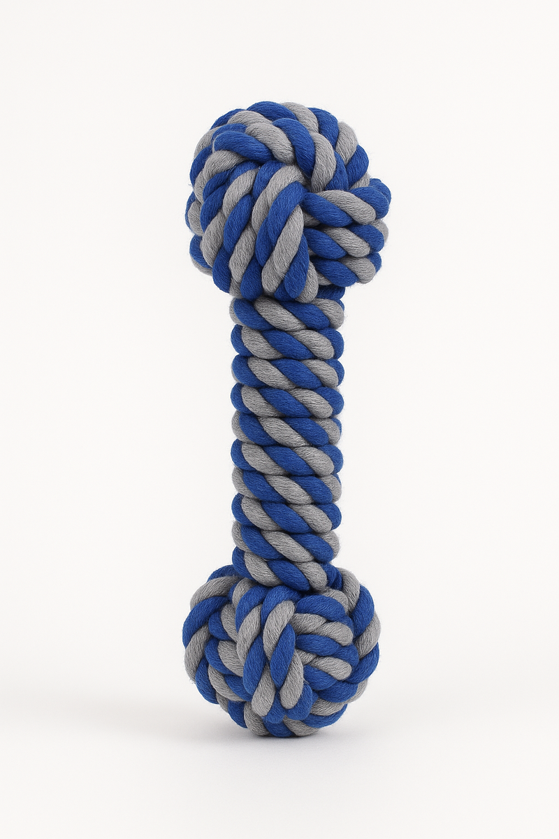 Juguete mordedor para perros en forma de hueso de cuerda trenzada en colores azul y gris. Su diseño de alta densidad es ideal para masajear las encías y reducir la acumulación de sarro mientras el perro mastica y juega.