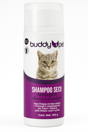 Envase de 100g de Shampoo en Seco para Gatos de la marca Buddy Pet, con fórmula repelente y aroma a eucalipto. La etiqueta morada y blanca muestra la imagen de un gato gris y destaca que es un producto ideal para la limpieza profunda sin necesidad de agua.