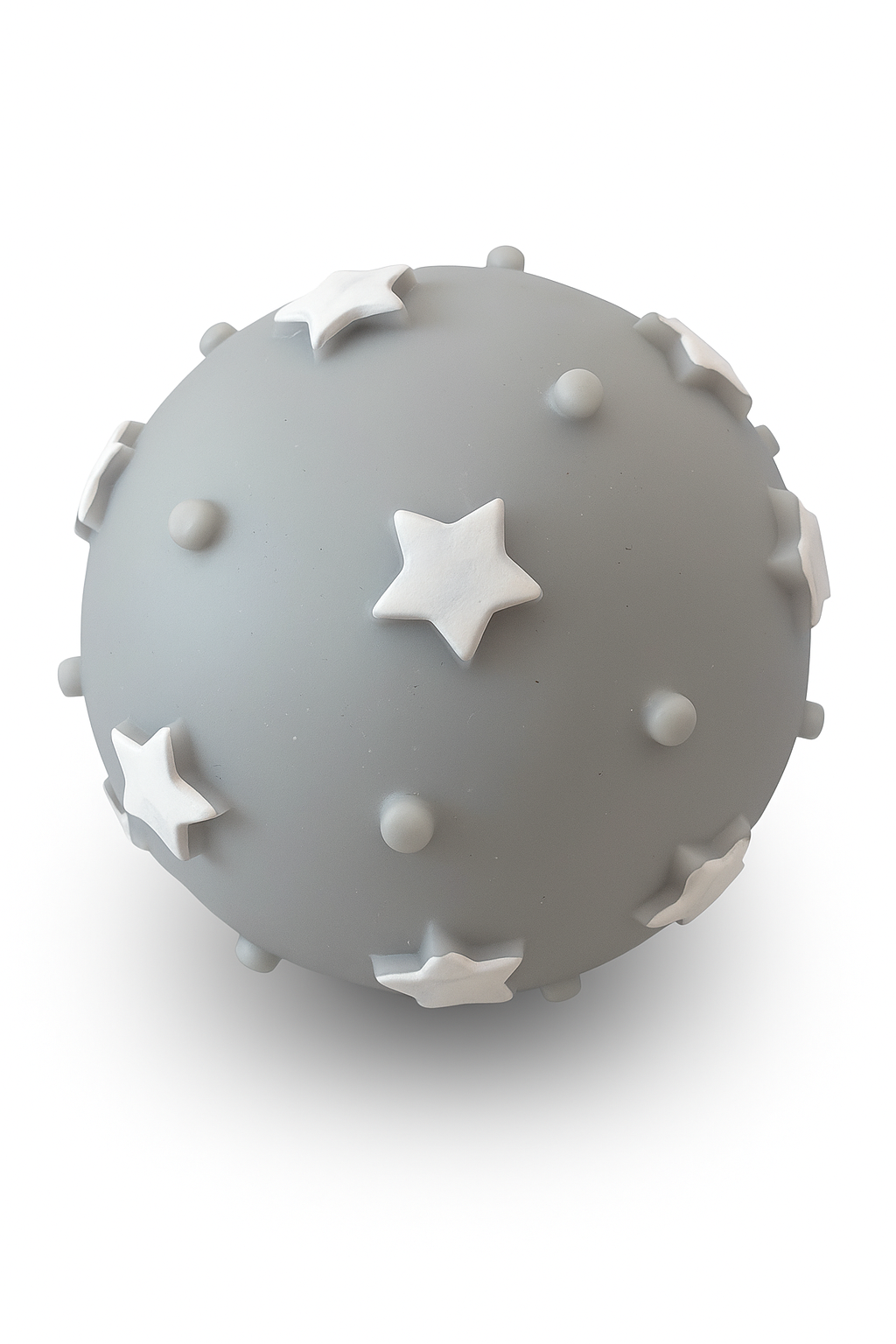 Variante en color gris de la pelota con estrellas PetBaby para mascotas. Muestra la misma textura resistente y diseño ergonómico, ideal para dueños que buscan accesorios duraderos y funcionales para el entretenimiento de sus perros.